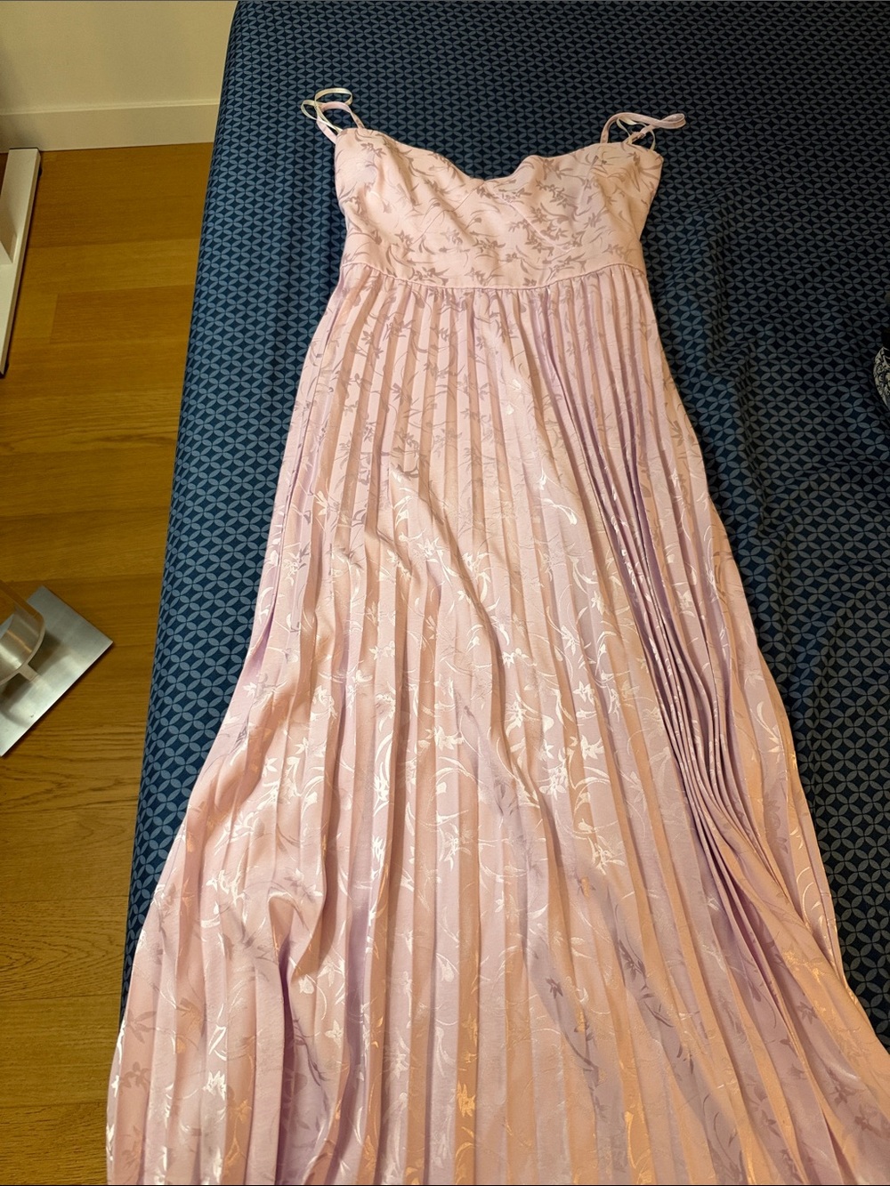Lulu's Blush lilac Floral Satin Pleated Dress